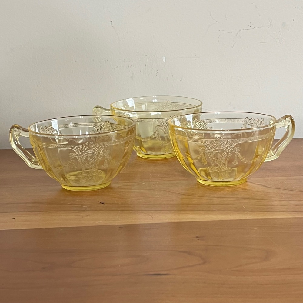Set of 3 Anchor Hocking Cameo/Ballerina Yellow Fancy Handle Cups Vintage 1930's